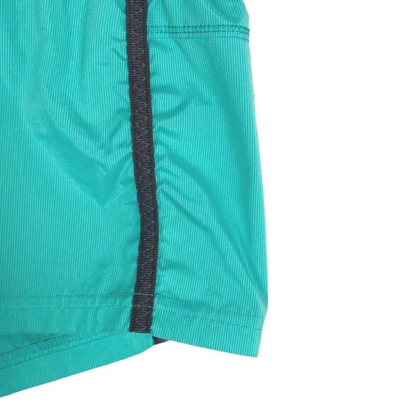 Lululemon Leader of The Track Short Unlined Polyester Athletic Women's Size 6 - Picture 3 of 7